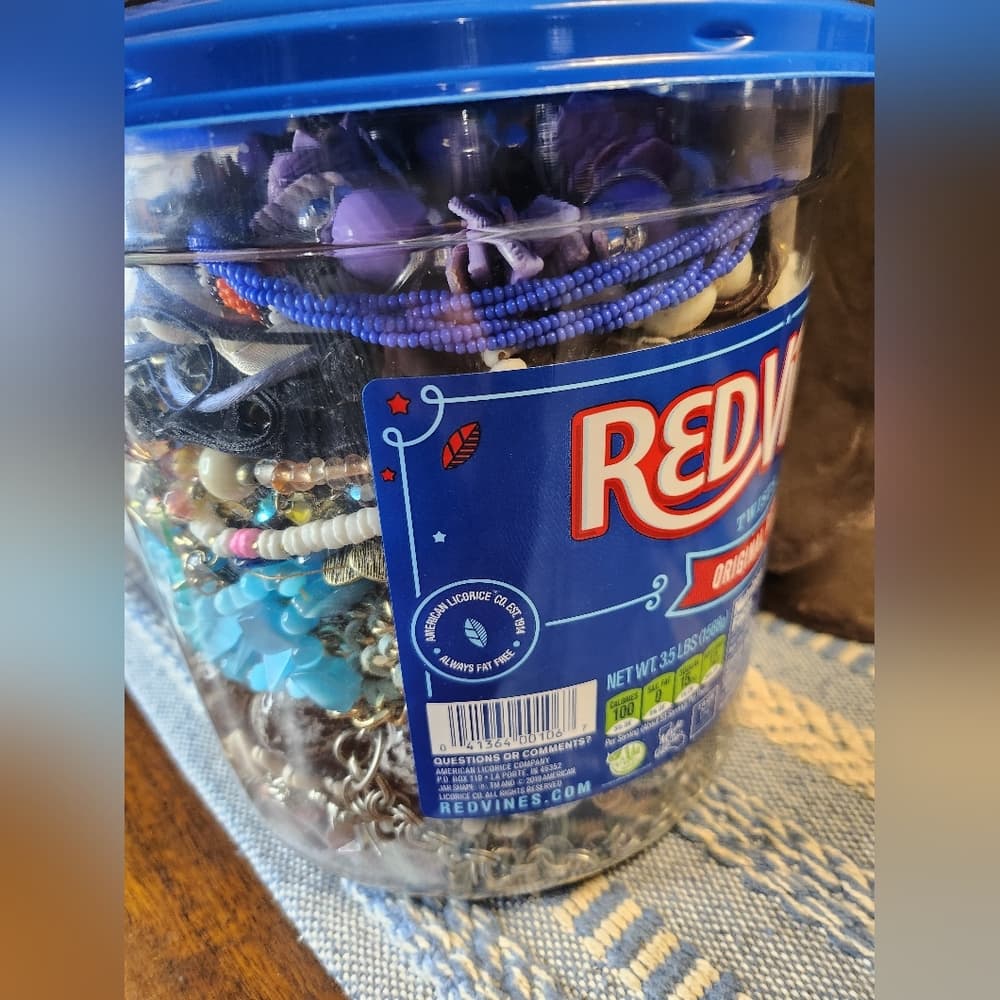 Assorted Beads and Jewelry Craft Supplies Huge 7 + Pounds - Thumbnail 2