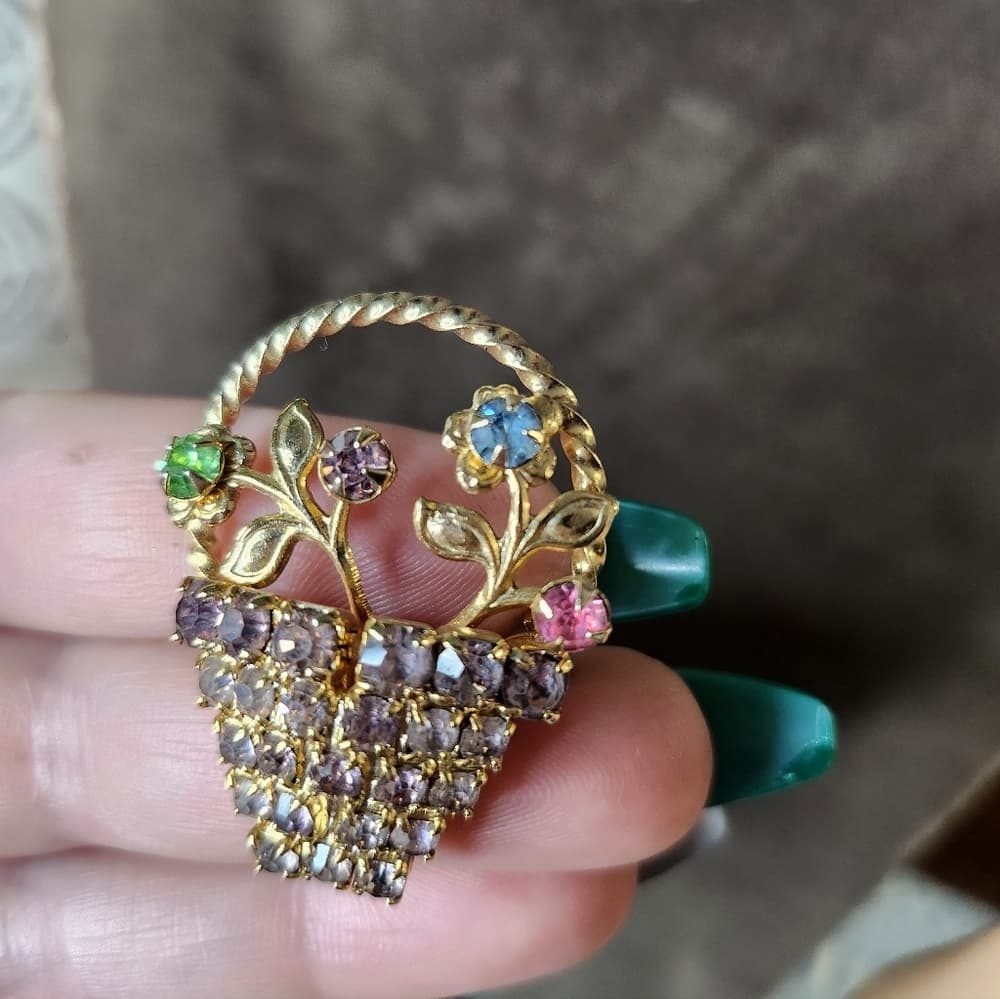 Vintage Pastel Rhinestone Floral Cottagecore Basket Gold Tone Brooch - Thumbnail 8