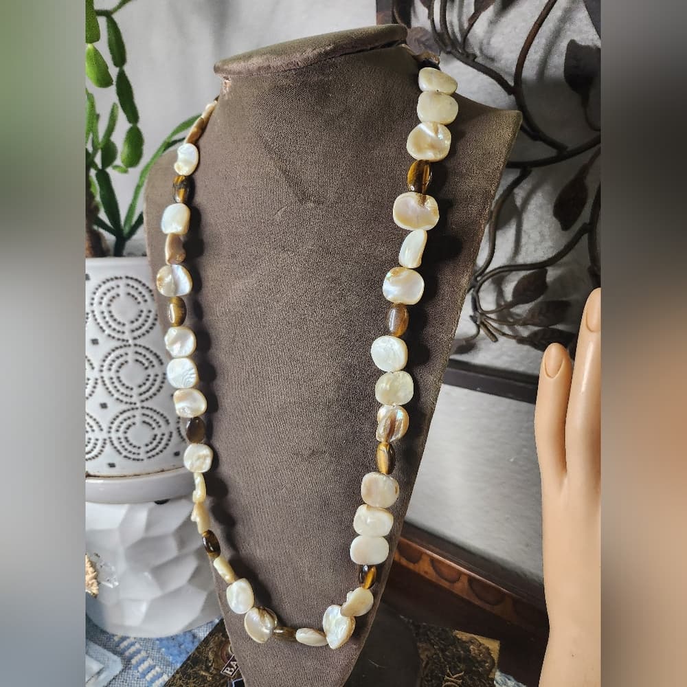 Creamy Shell & Tiger’s Eye Necklace | 925 Sterling Silver Clasp | Boho Luxe - Thumbnail 3