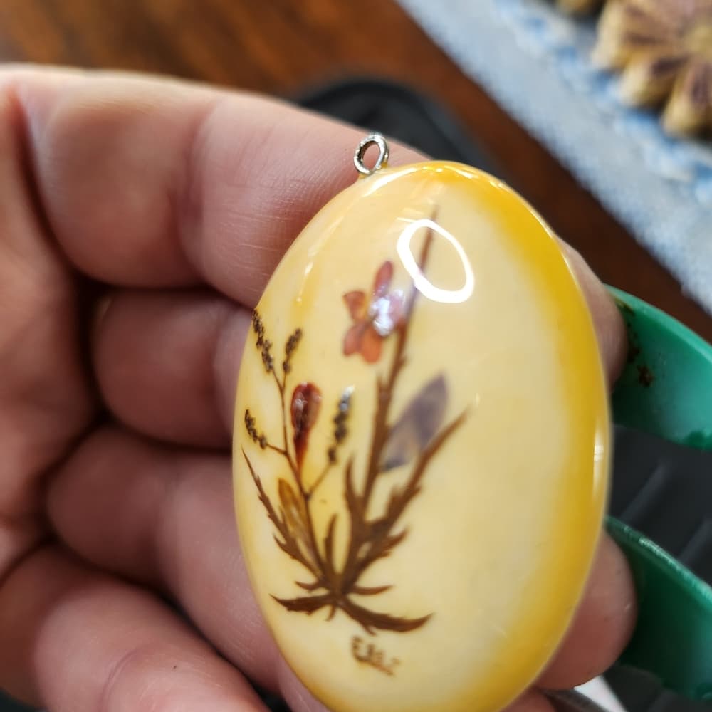 Vintage Elli Real Dried Floral Arranged On Laquered Oval Pendant - Thumbnail 7