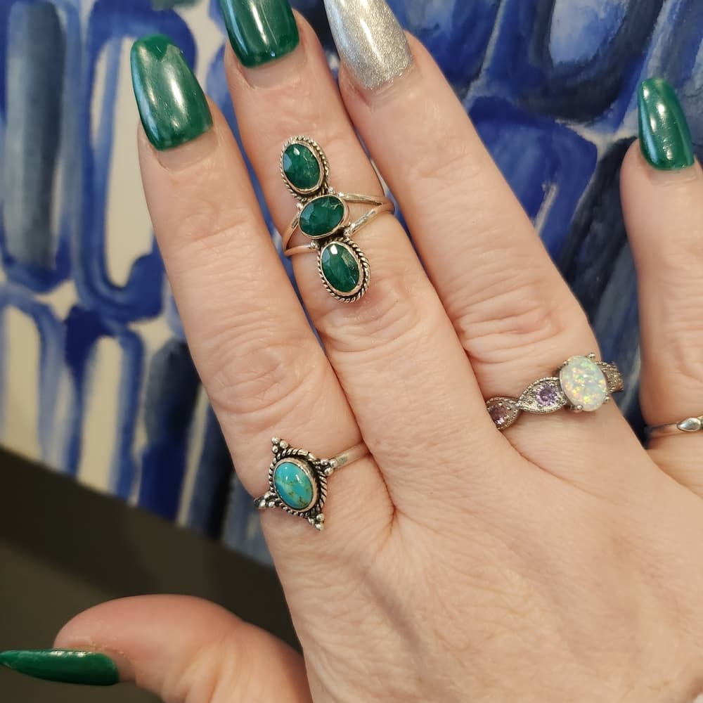 Faceted Triple Emerald Sterling Silver Ring 925 | Size 6.5 | Elegant Stackable - Thumbnail 7