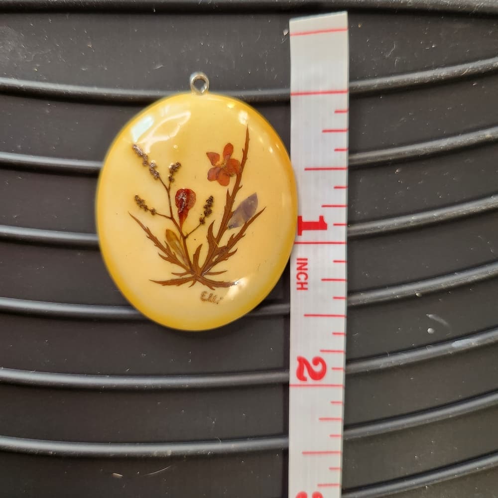 Vintage Elli Real Dried Floral Arranged On Laquered Oval Pendant - Thumbnail 6