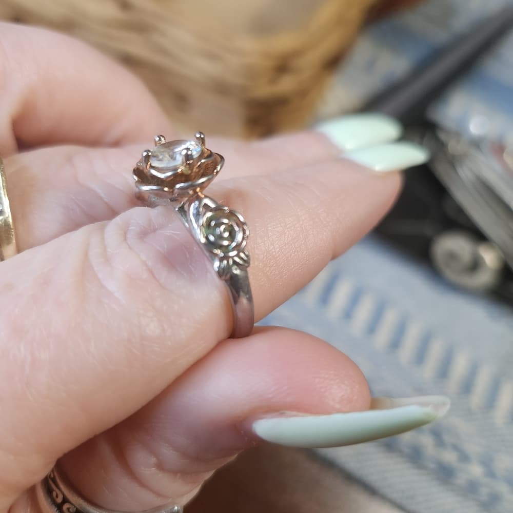 Silver Floral Halo Ring with Clear Center Stone - Women Jewelry - Thumbnail 5