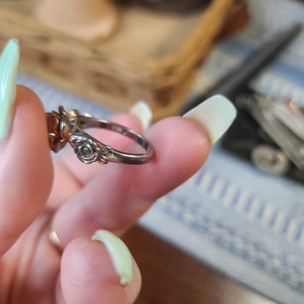 Silver Floral Halo Ring with Clear Center Stone - Women Jewelry - Thumbnail 3