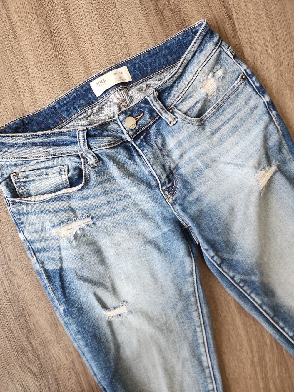 BKE Stella Low Rise Ankle Skinny Light Blue Distressed Raw Hem Jeans