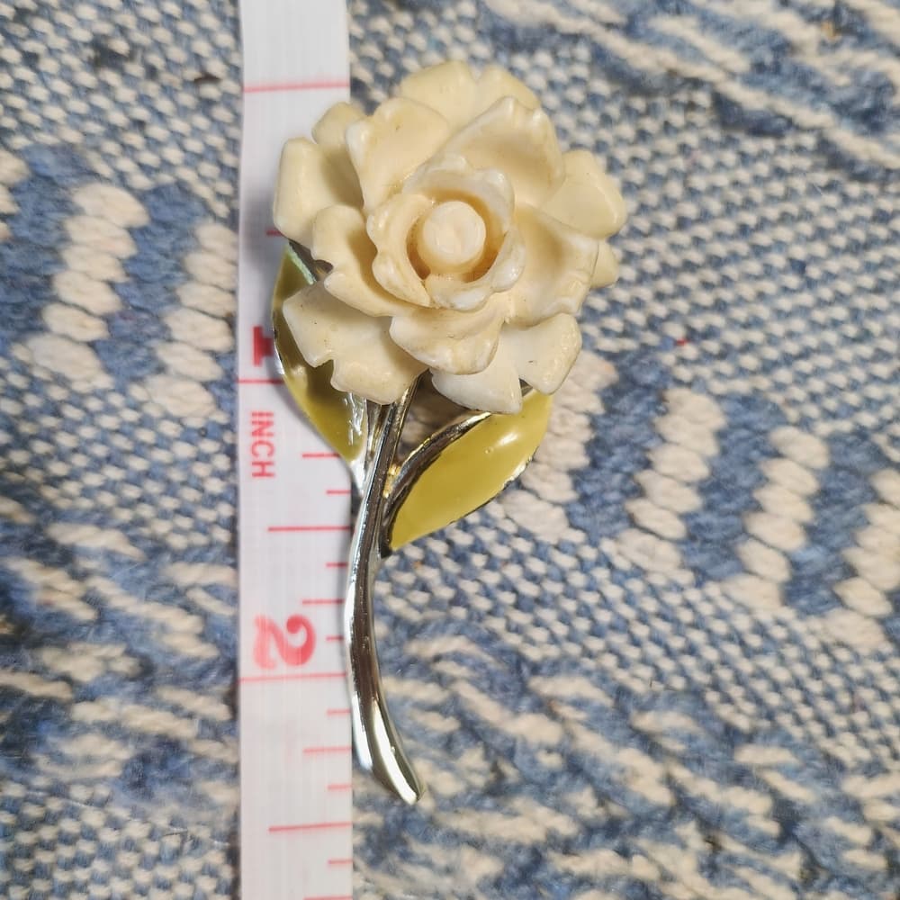 Vintage JJ Cream Rose Floral Stem Brooch With Enamel Leaves - Thumbnail 6