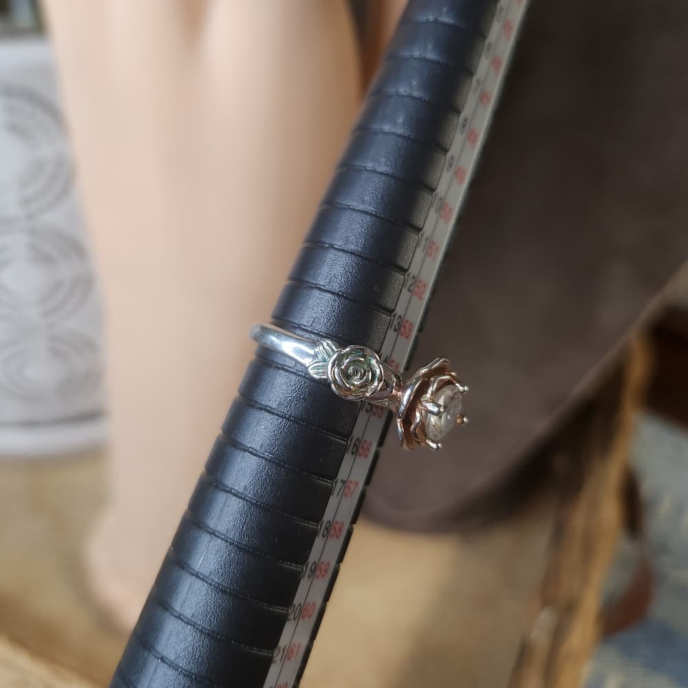 Silver Floral Halo Ring with Clear Center Stone - Women Jewelry - Thumbnail 8