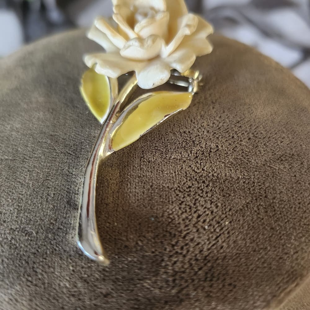 Vintage JJ Cream Rose Floral Stem Brooch With Enamel Leaves