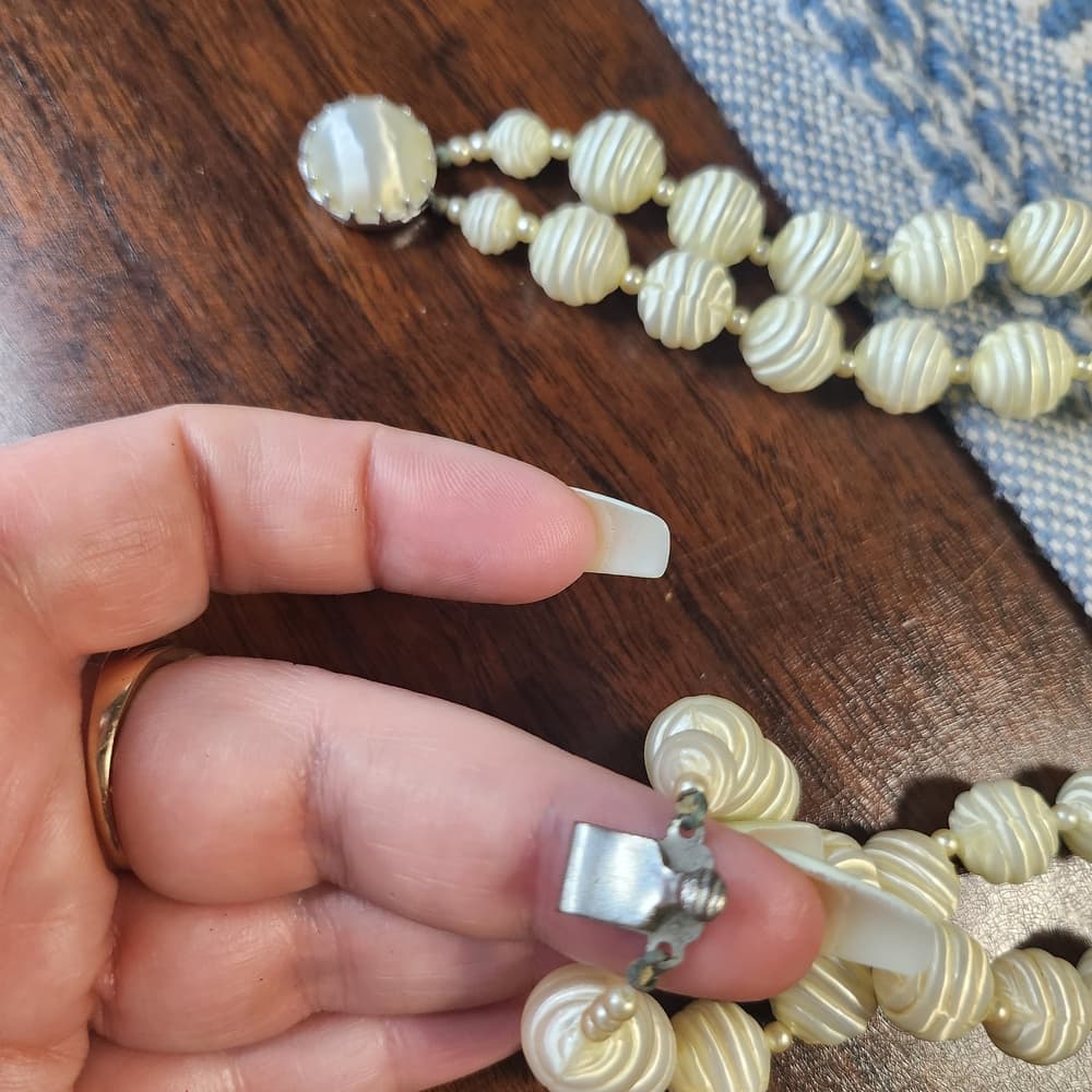 Vintage Cream Plastic Textured Beaded Double-Strand Necklace Marked Japan - Thumbnail 6