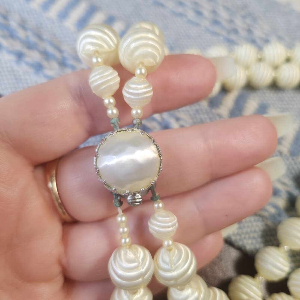 Vintage Cream Plastic Textured Beaded Double-Strand Necklace Marked Japan - Thumbnail 3