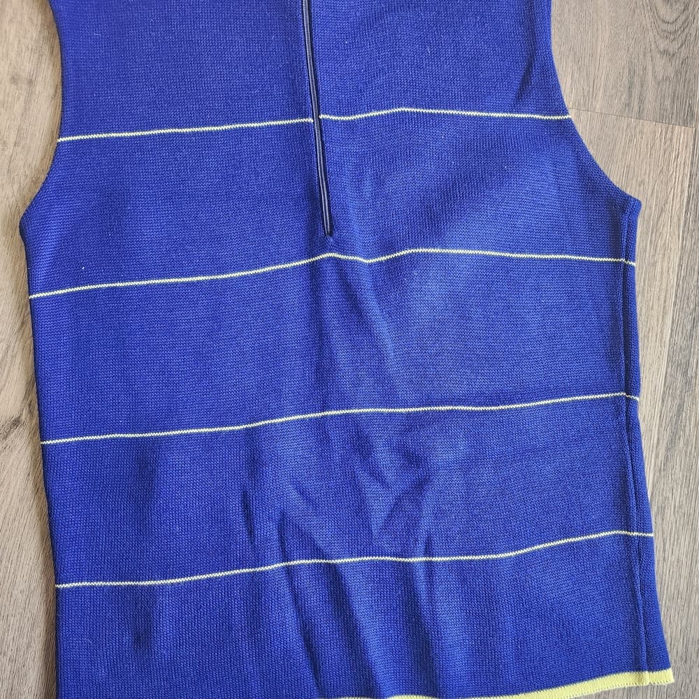 1960s Royal Blue Two-Piece Fine Knit Set with Yellow Trim By Roger Fashions - Thumbnail 3