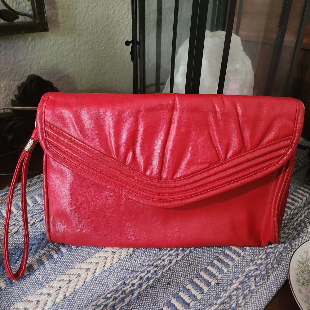 1980s Vibrant Red Leather Clutch Bag - Thumbnail 11