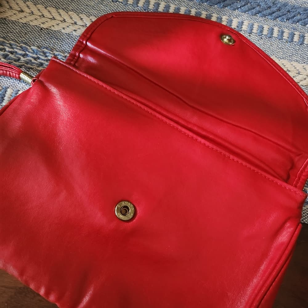 1980s Vibrant Red Leather Clutch Bag - Thumbnail 3