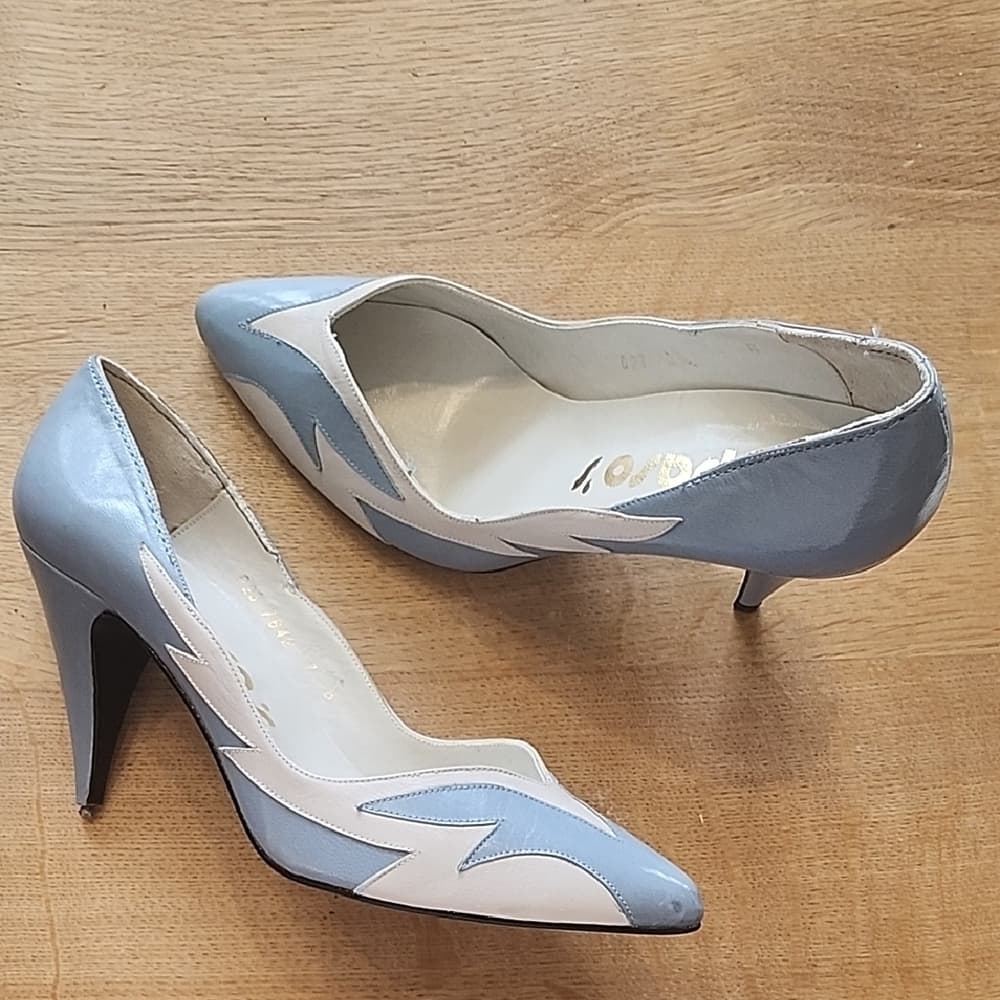 Vintage Pointed Toe Two-Tone Blue & Cream Pumps Made In SPAIN - Thumbnail 13