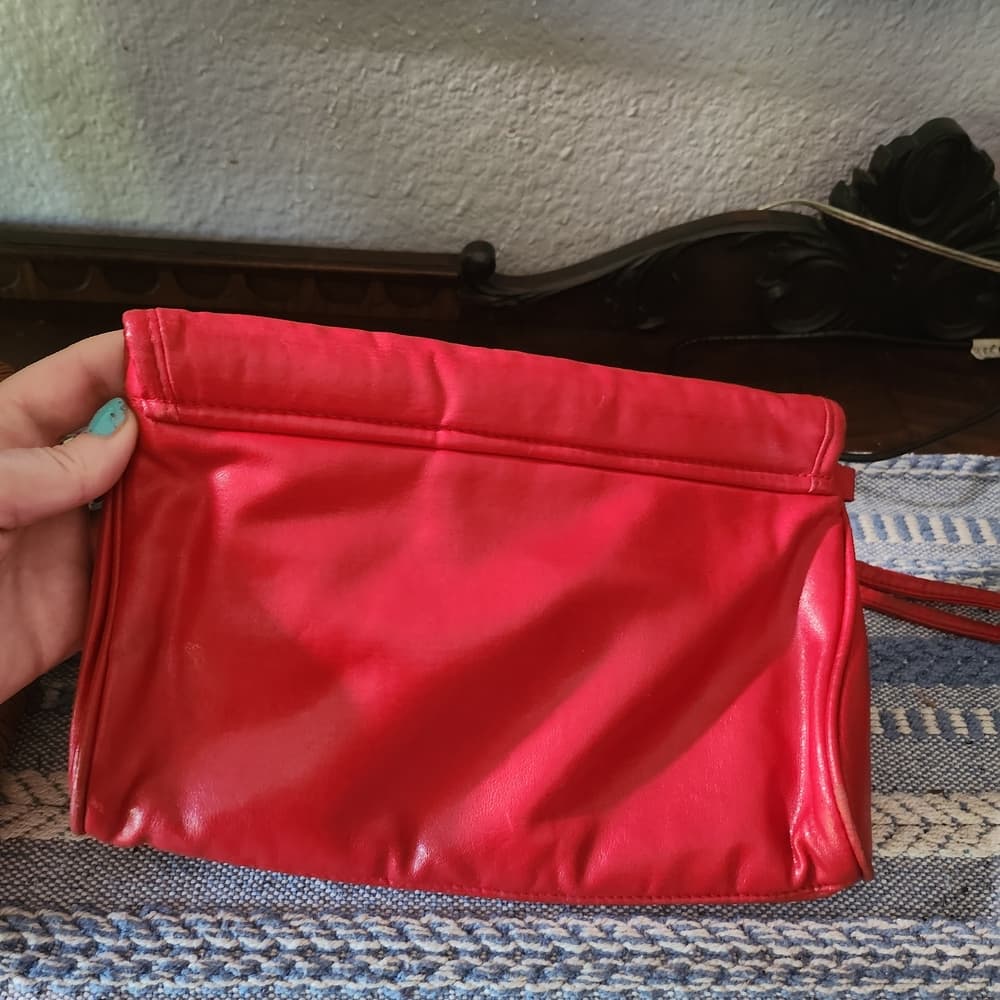 1980s Vibrant Red Leather Clutch Bag - Thumbnail 8