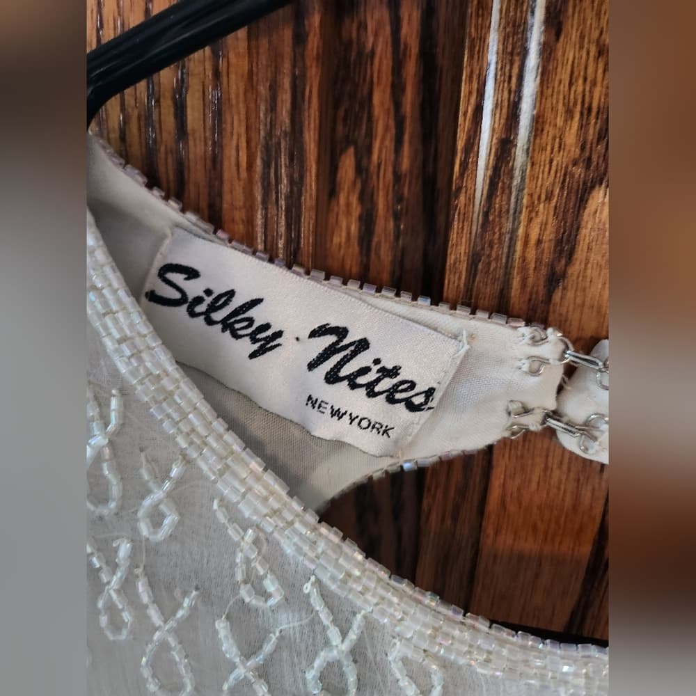 Silky Nites White Ivory Silk Fully Beaded 1980s Formal Dress - Thumbnail 5