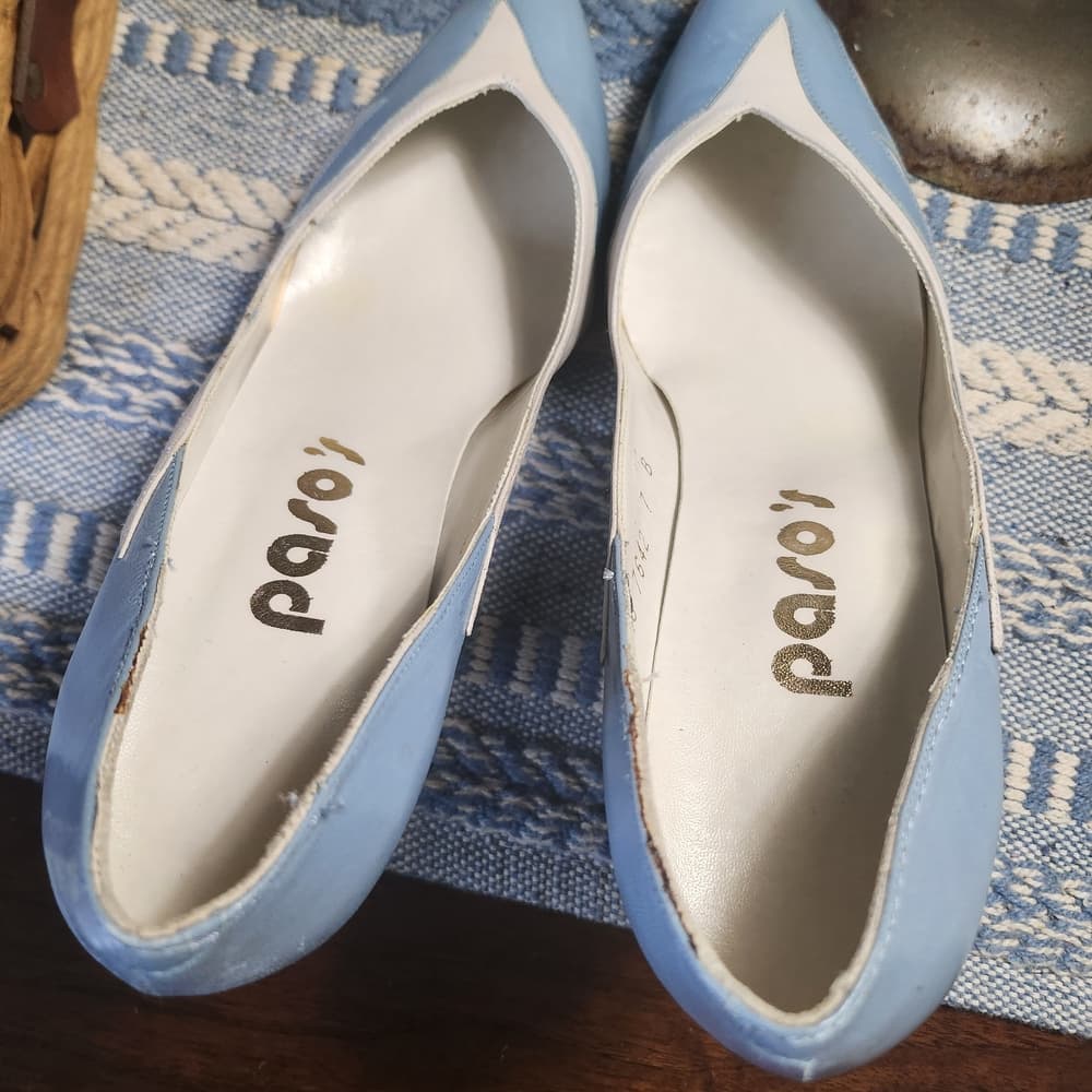 Vintage Pointed Toe Two-Tone Blue & Cream Pumps Made In SPAIN - Thumbnail 10