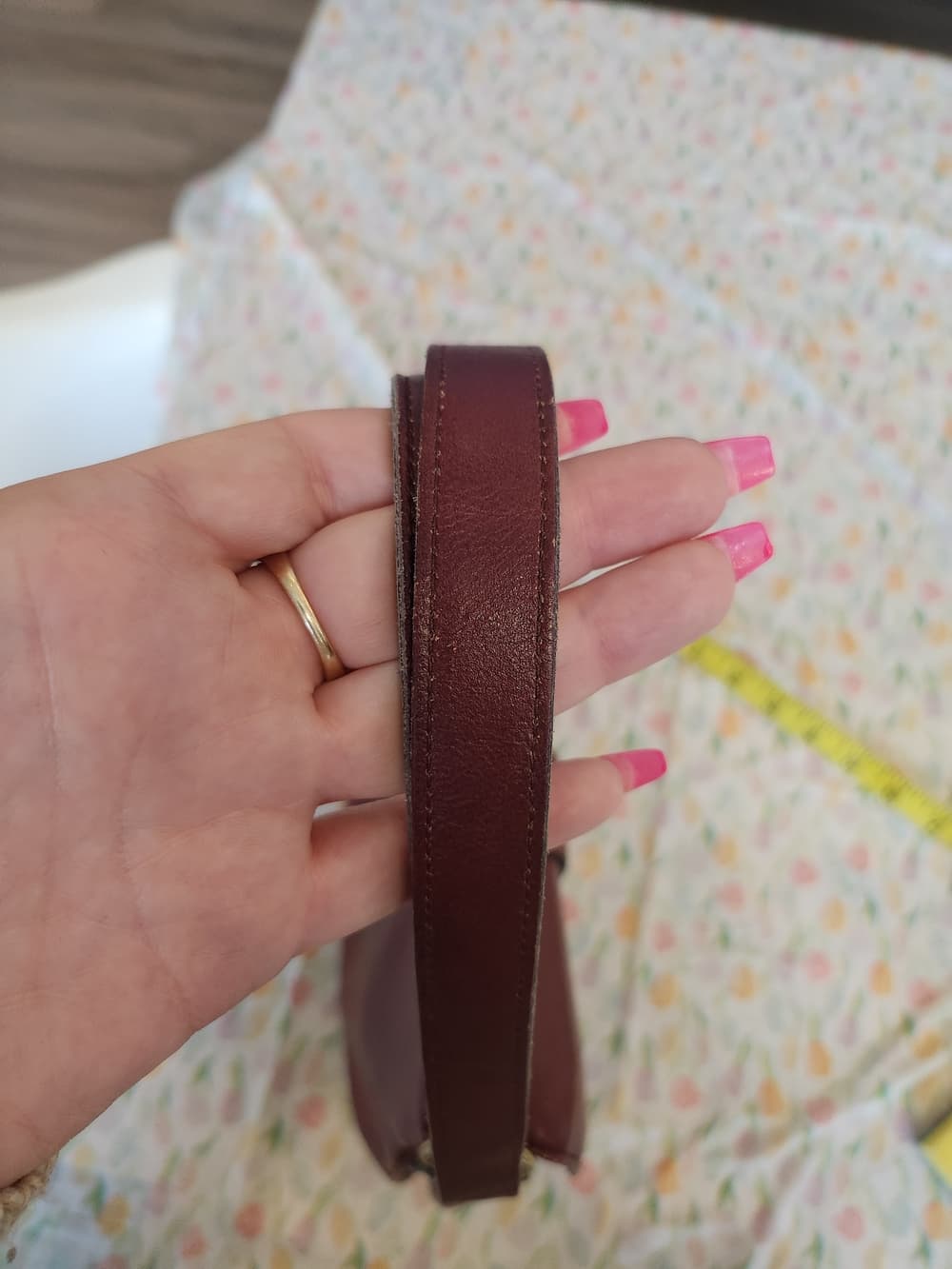 Vintage Etienne Aigner Oxblood Hand Made Leather Shoulder Bag Turn Lock - Thumbnail 14