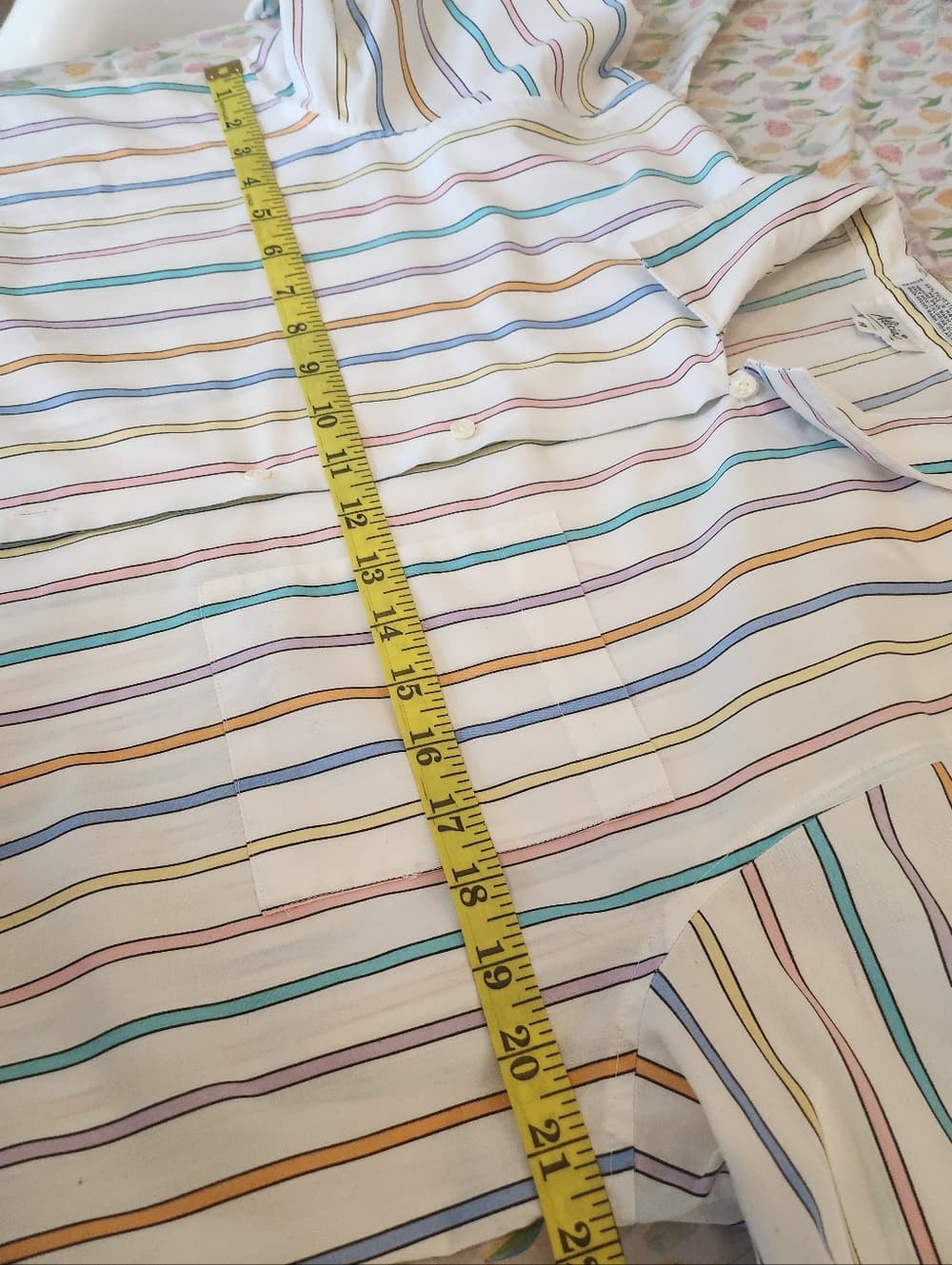 Vintage 90s Women's White Short-Sleeve Button Front Blouse Multi-Pastel Stripes - Thumbnail 12