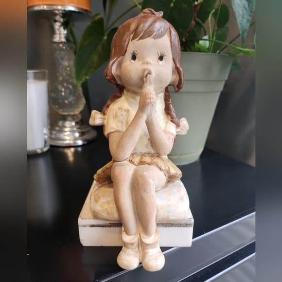 Charming Vintage Ceramic Cute Girl Shelf Sitter Figurine - Thumbnail 11