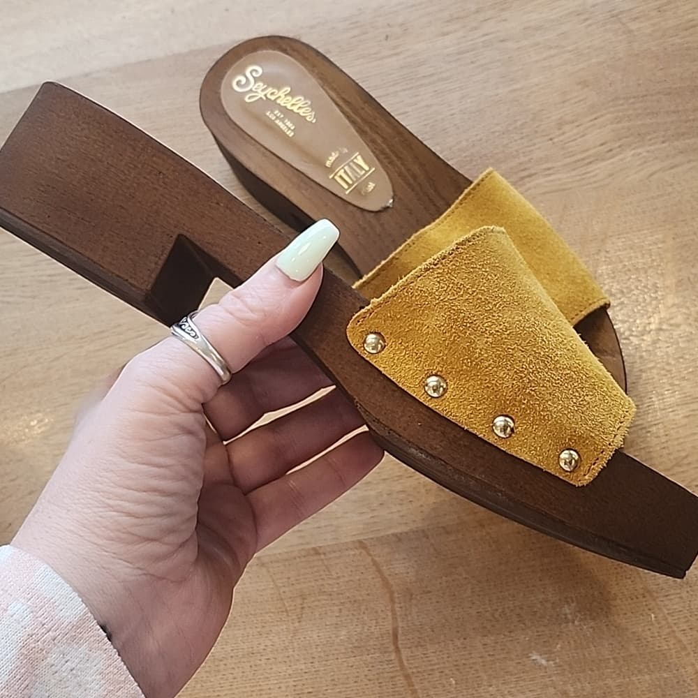 Seychelles Mustard Yellow Suede Slide Mules Studded Wood Made In Italy - Thumbnail 4