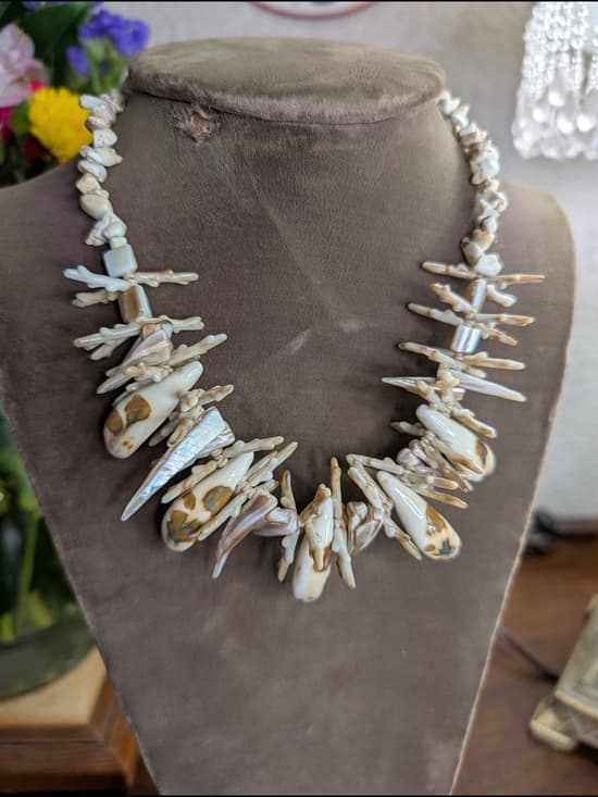 Cream White And Brown Shell And Coral Statement Bib 16" Necklace With Extension - Thumbnail 9