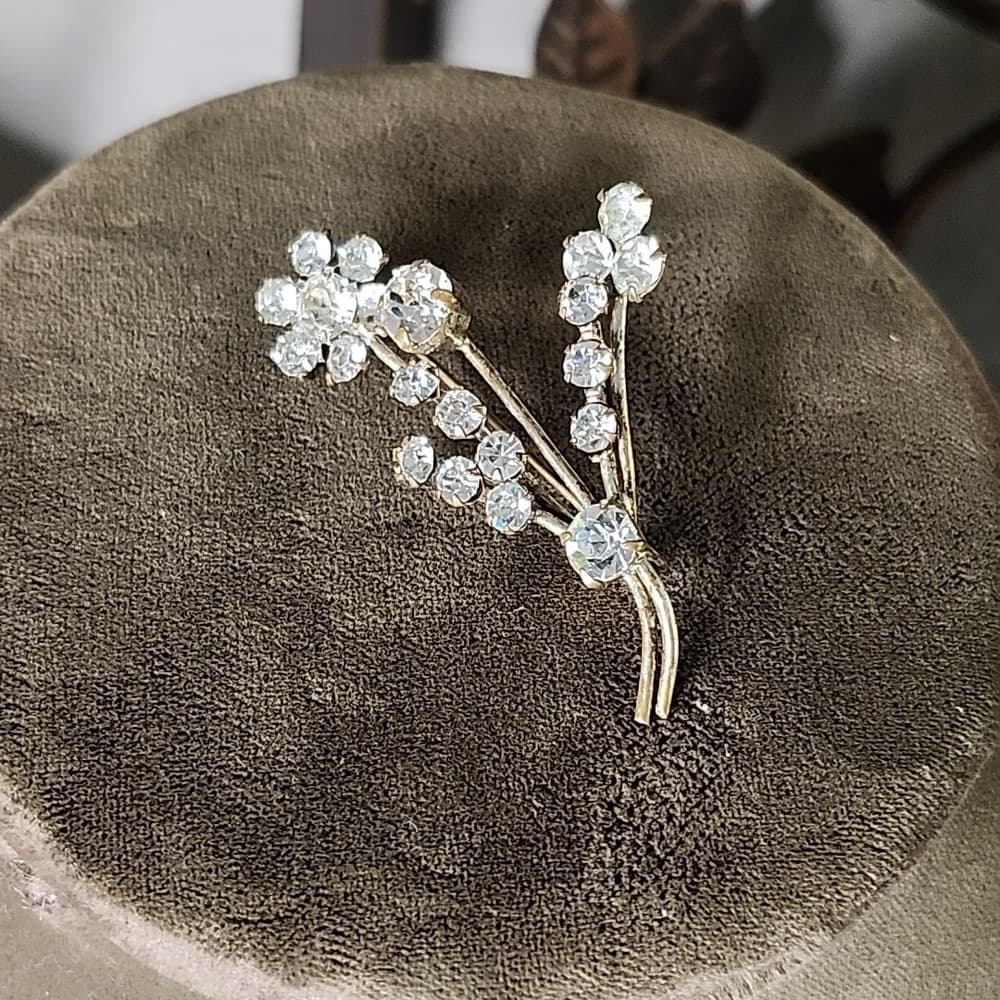 Vintage Silver Tone White Rhinestone Flower Bunch Brooch - Thumbnail 9