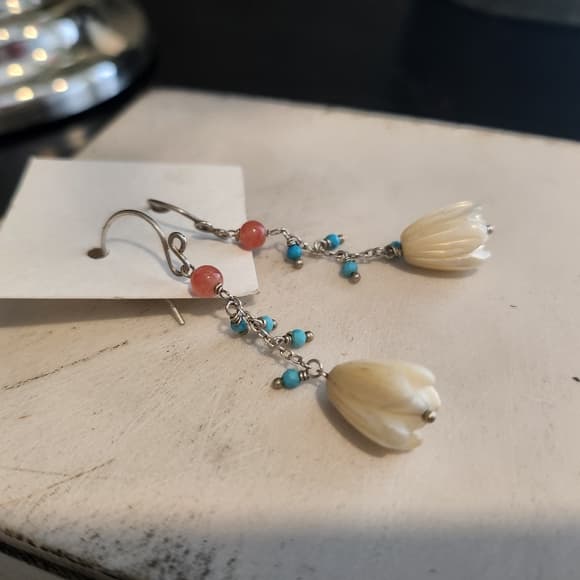 Carved Mother Of Pearl Flower Long Dangle Beaded Silver Drop Earrings - Thumbnail 10