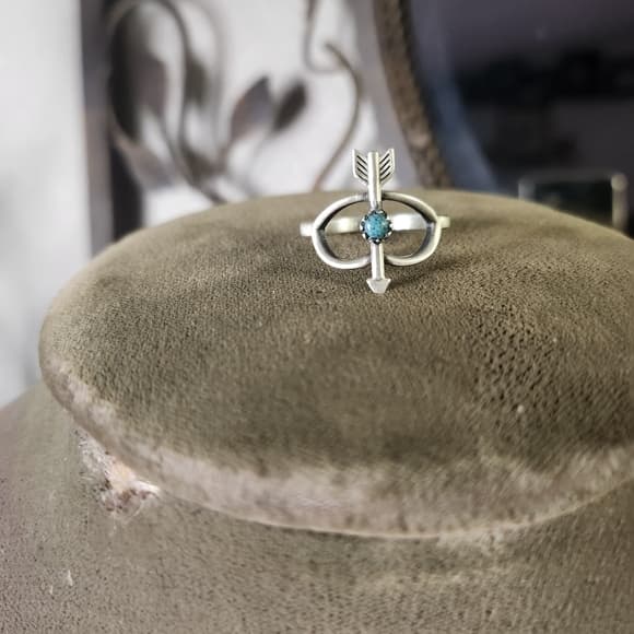 New - Sterling Silver Arrow Ring with Turquoise Stone Center Sz 6 - Thumbnail 9