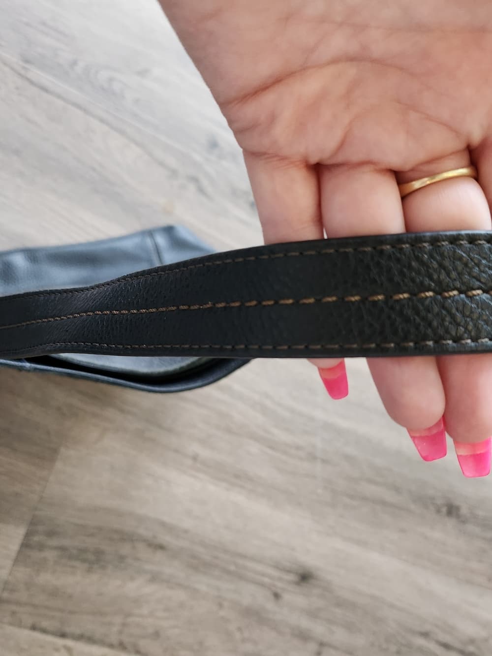 The Sak Soft Black Leather Shoulder Bag with Contrast Stitching - Thumbnail 8