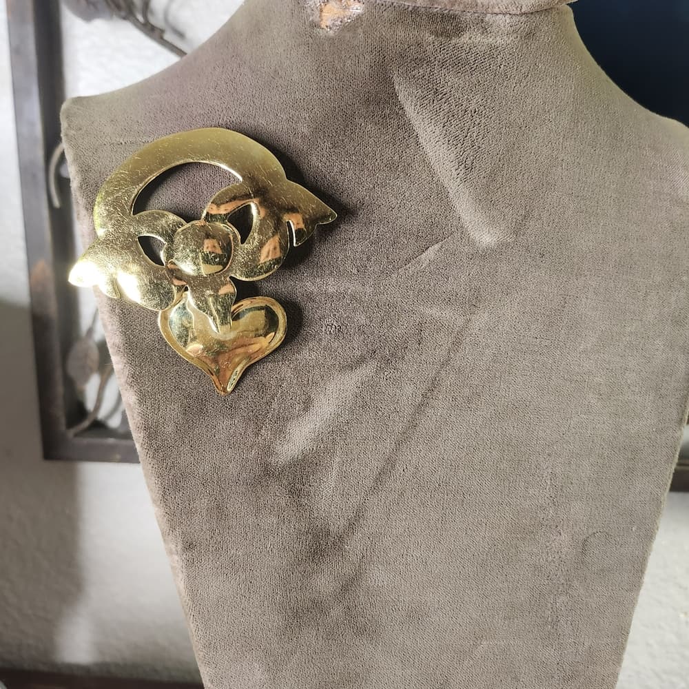 Vintage Gold Tone Signed Heart With Movable Parts Brooch SH 96 - Thumbnail 6
