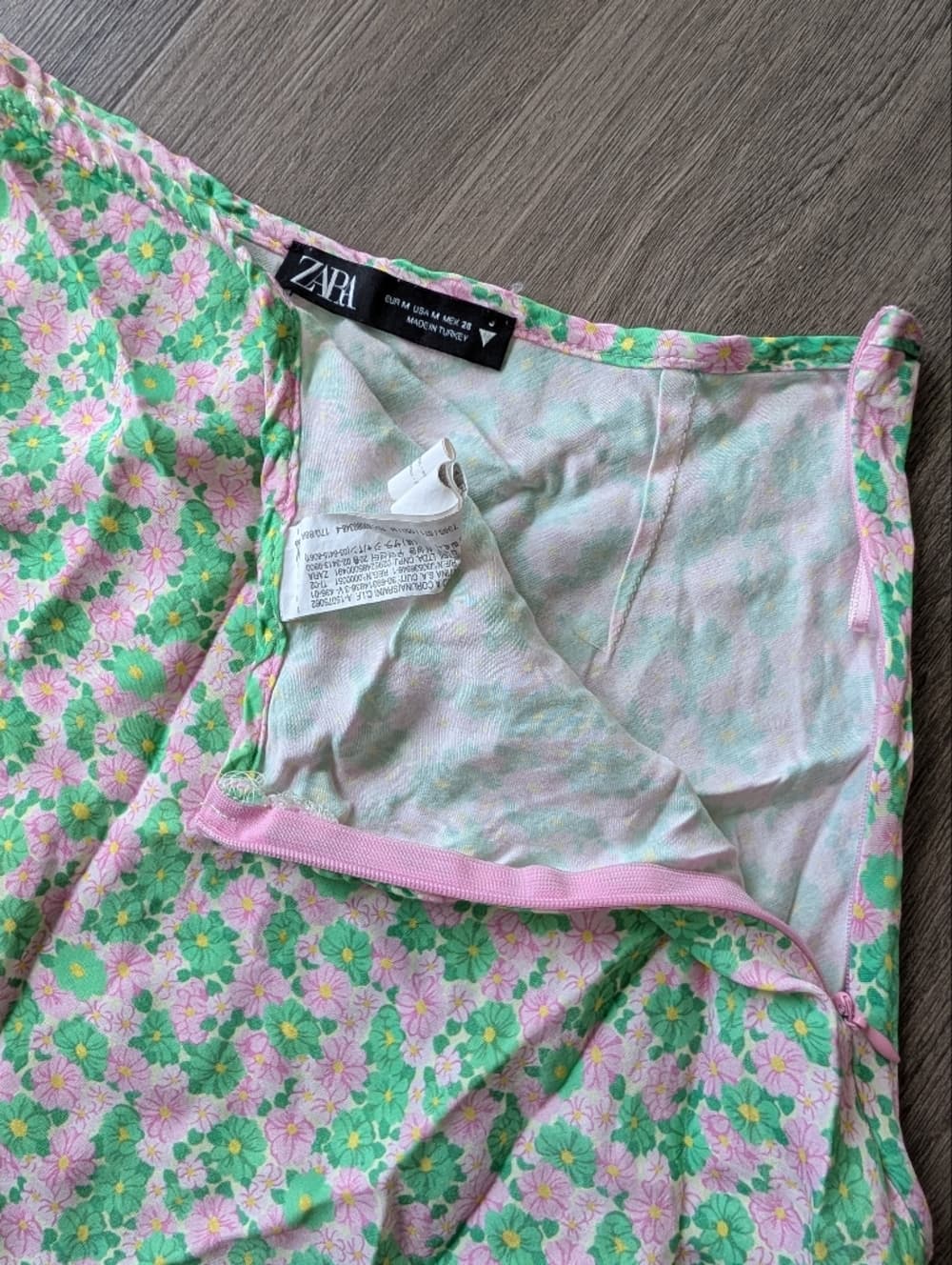 Zara Pastel Pink & Green Floral Mini Skirt - Thumbnail 2
