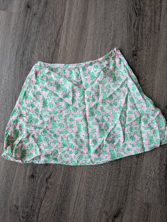 Zara Pastel Pink & Green Floral Mini Skirt - Thumbnail 9