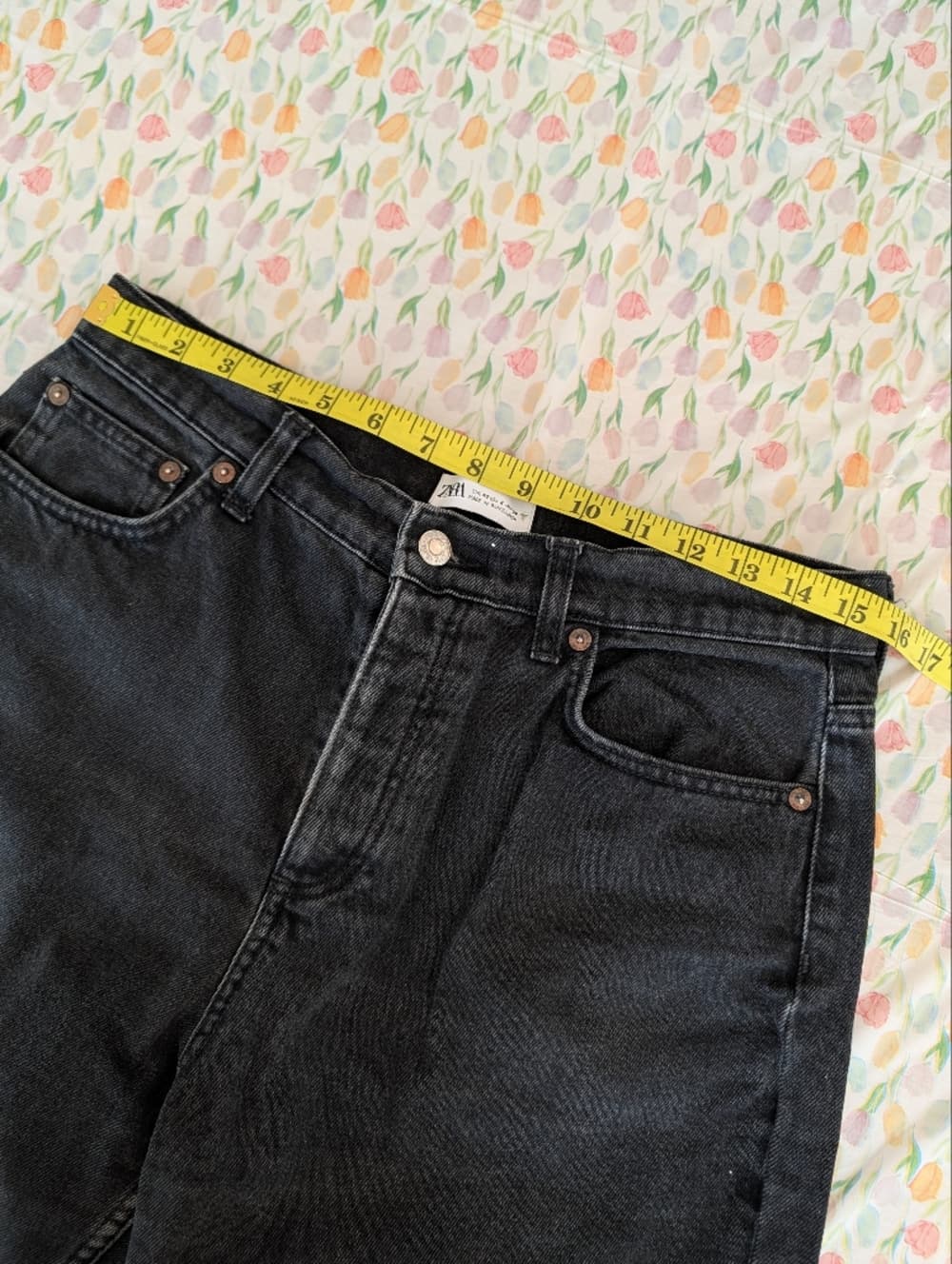 Zara Women's High Rise Button Fly Black Straight Leg Jeans - Thumbnail 6