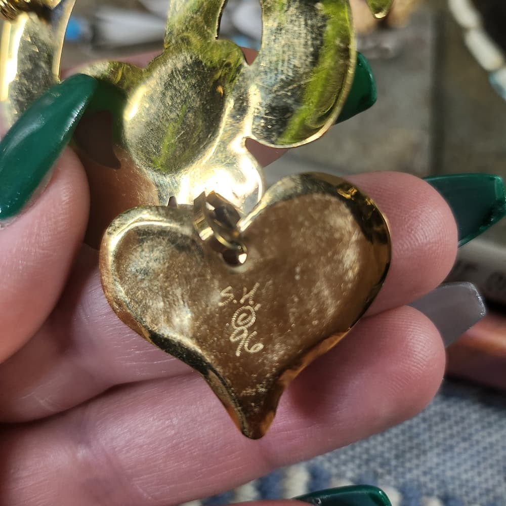 Vintage Gold Tone Signed Heart With Movable Parts Brooch SH 96 - Thumbnail 5