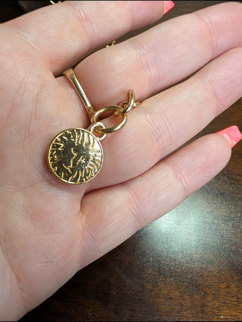 Anne Klein Gold Tone Link Chain Waist Belt With Lion Charm Dangle - Thumbnail 8