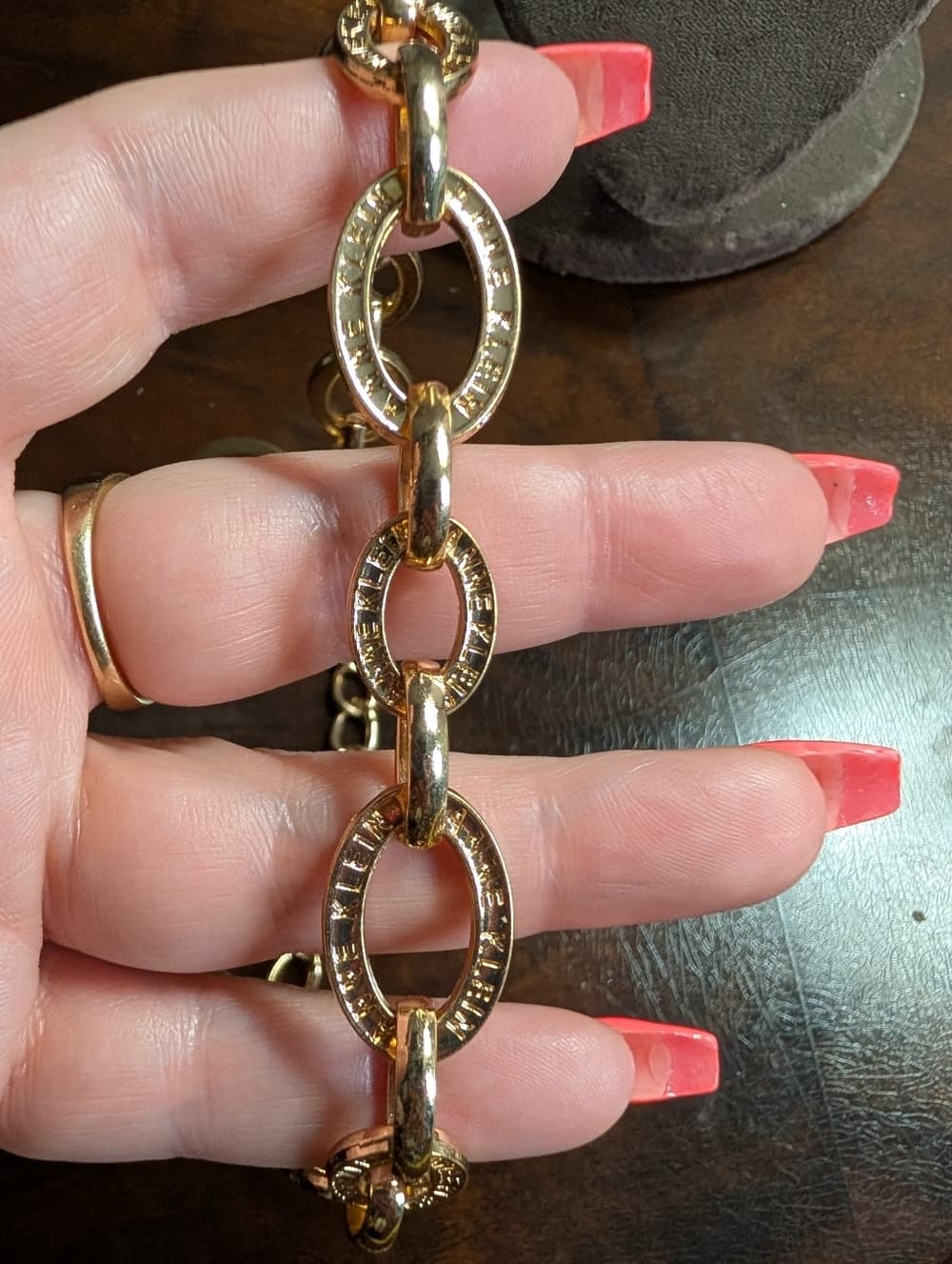 Anne Klein Gold Tone Link Chain Waist Belt With Lion Charm Dangle - Thumbnail 2