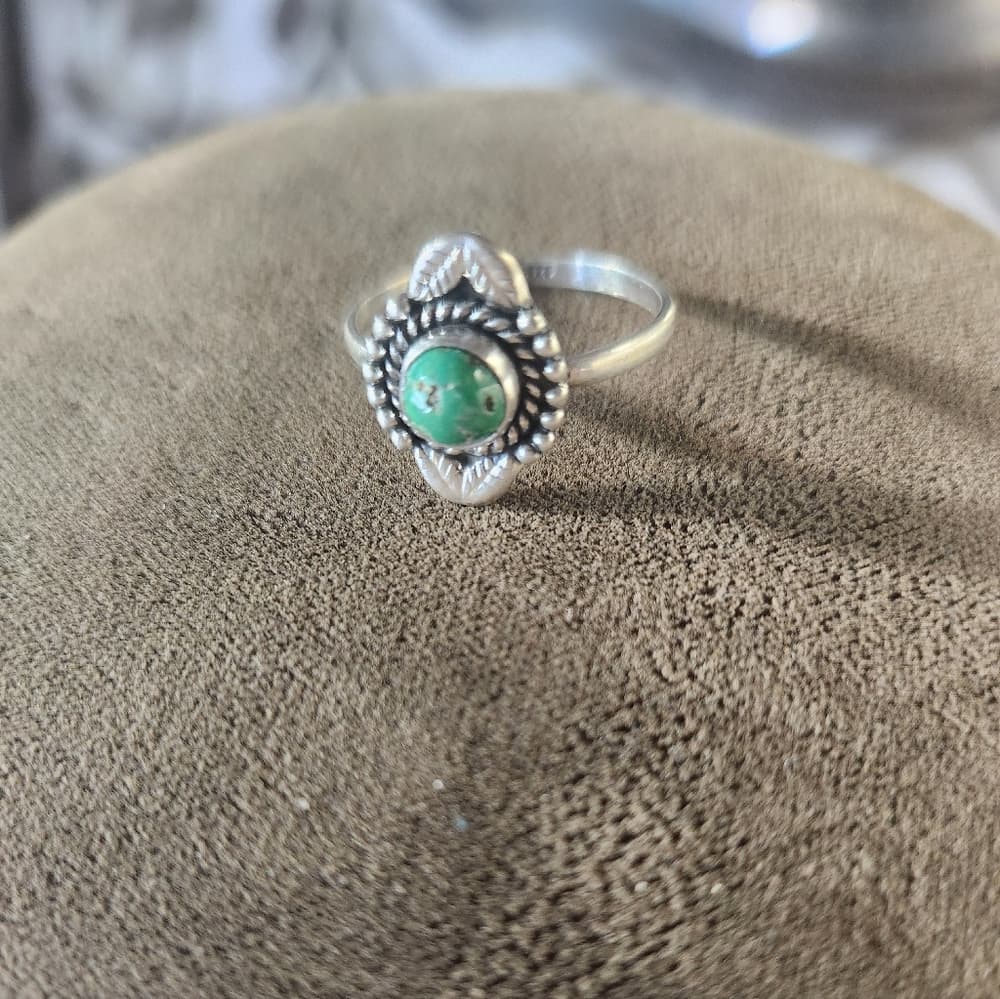 Emerald Valley Turquoise Sterling Silver Ring | Size 8 Southwestern - Thumbnail 7