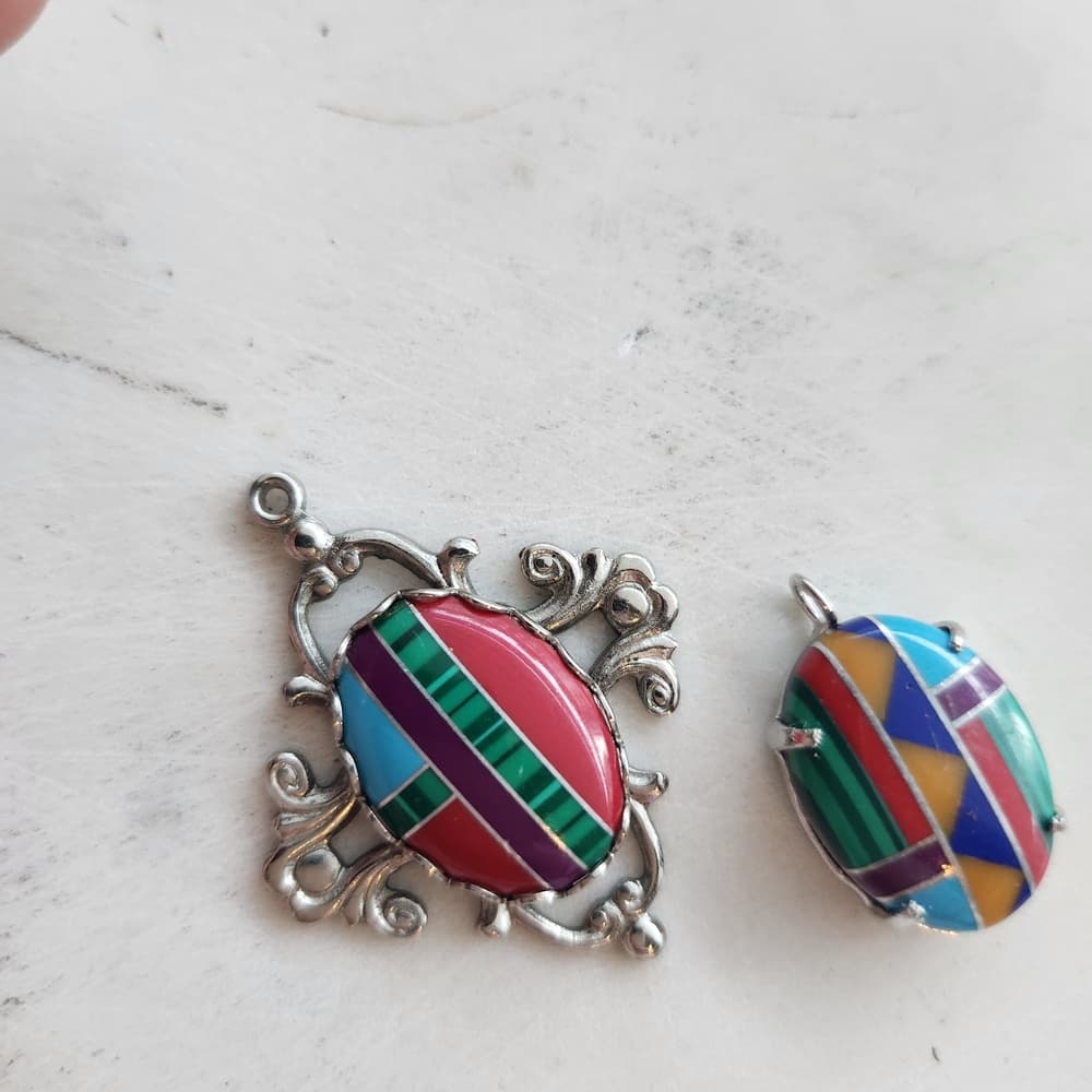 Southwestern Style Geometric Oval Stone Inlay Pendants Silver Tone - Thumbnail 3