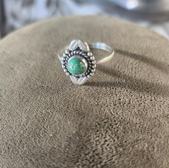 Emerald Valley Turquoise Sterling Silver Ring | Size 8 Southwestern - Thumbnail 8