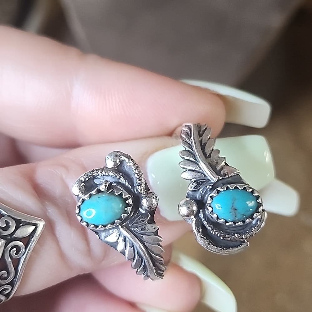 Navajo Handmade Sterling Silver Turquoise Leaf Design Adjustable Ring | Size 10 - Thumbnail 5