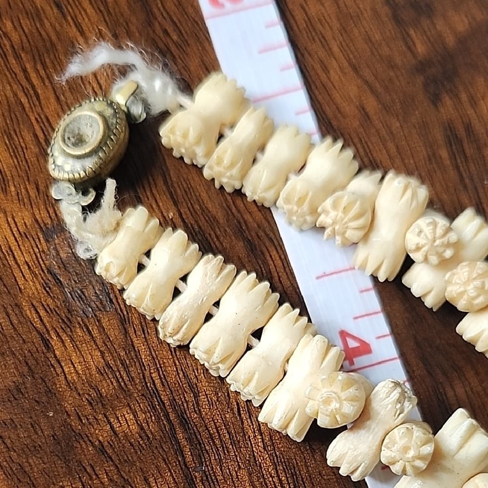 Vintage Carved Cream Bovine Bone Graduated Floral Necklace - Thumbnail 6