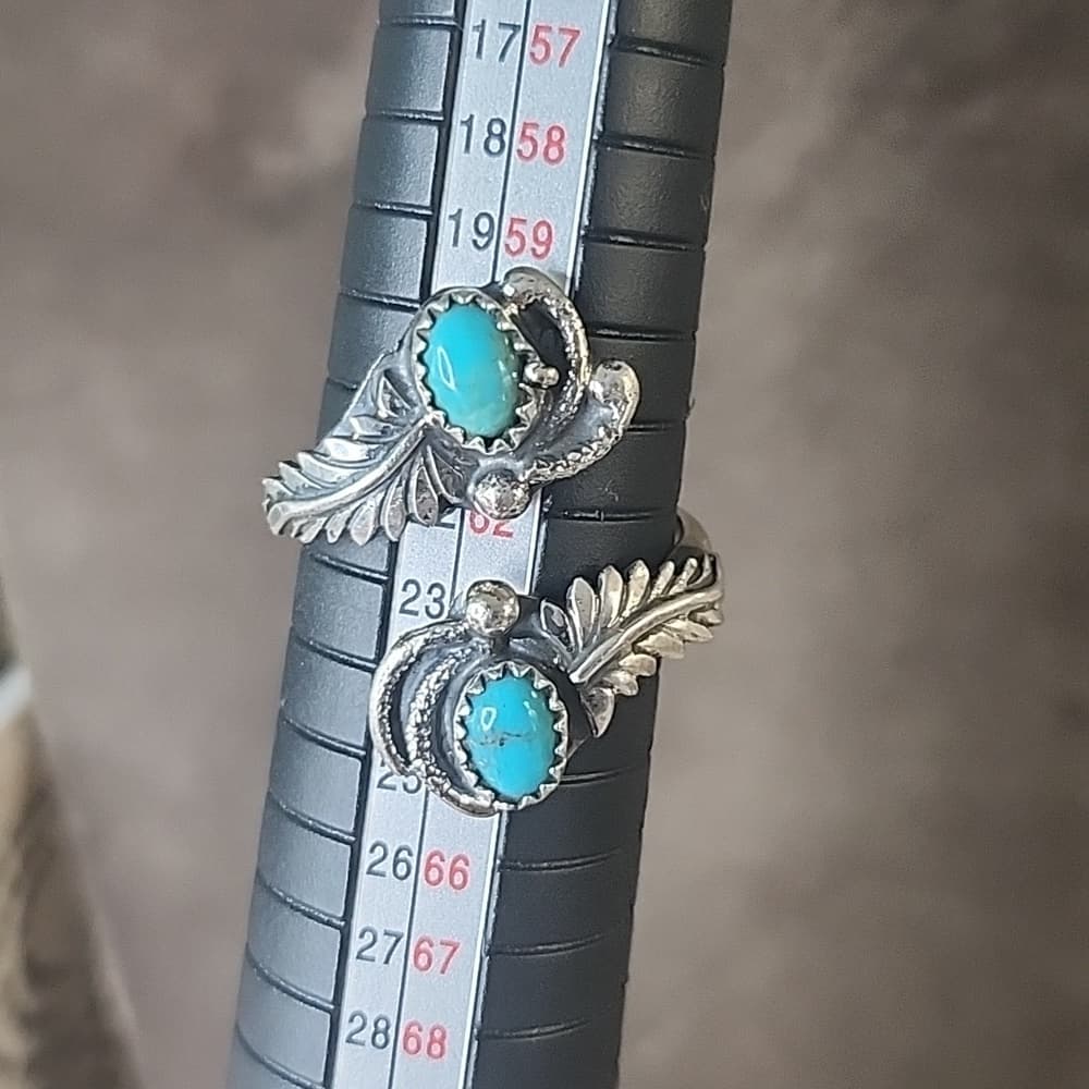 Navajo Handmade Sterling Silver Turquoise Leaf Design Adjustable Ring | Size 10 - Thumbnail 8