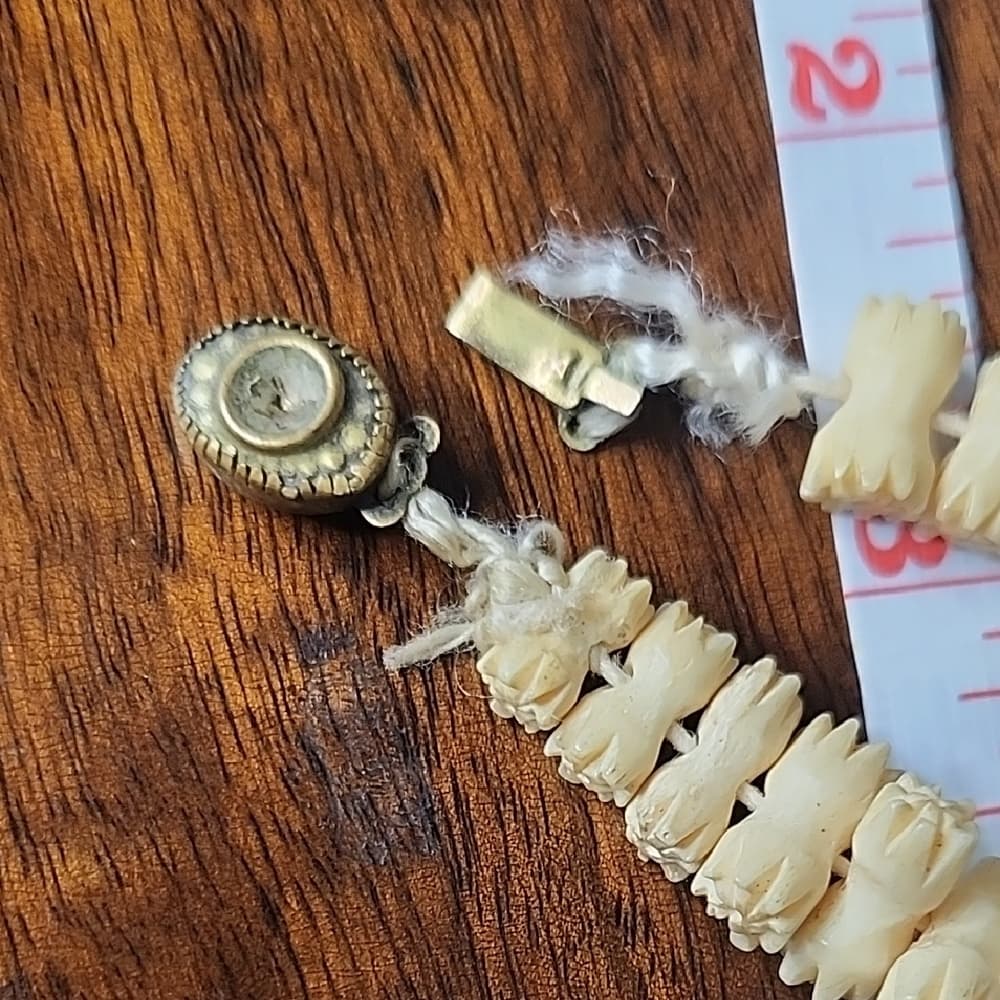 Vintage Carved Cream Bovine Bone Graduated Floral Necklace - Thumbnail 7