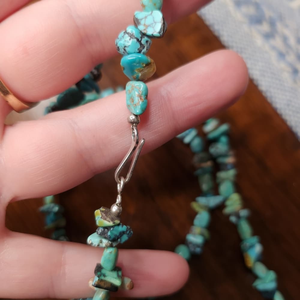 Southwestern Style 24" Long Turquoise Chip Beaded Necklace With Silver Clasp - Thumbnail 5