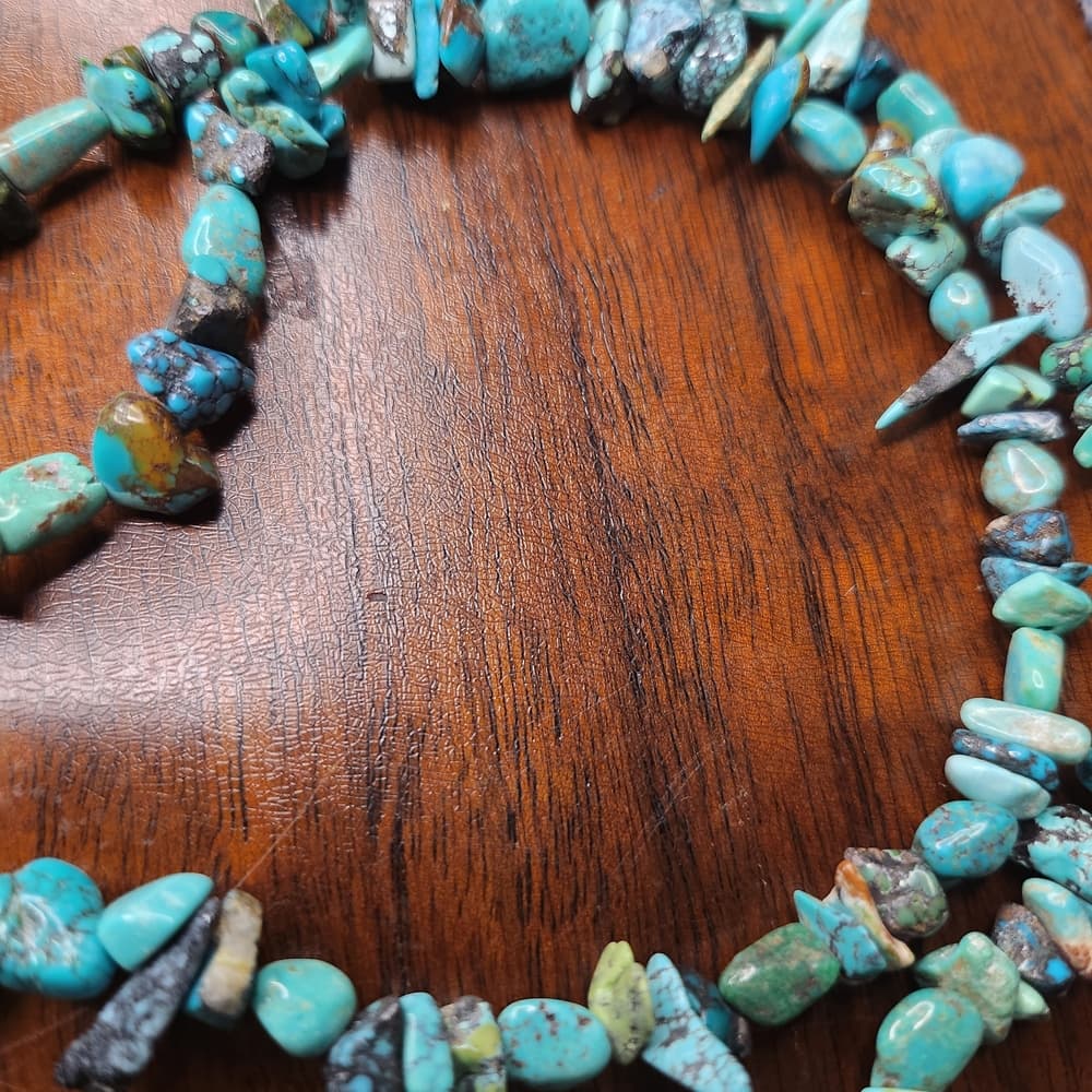 Southwestern Style 24" Long Turquoise Chip Beaded Necklace With Silver Clasp - Thumbnail 4