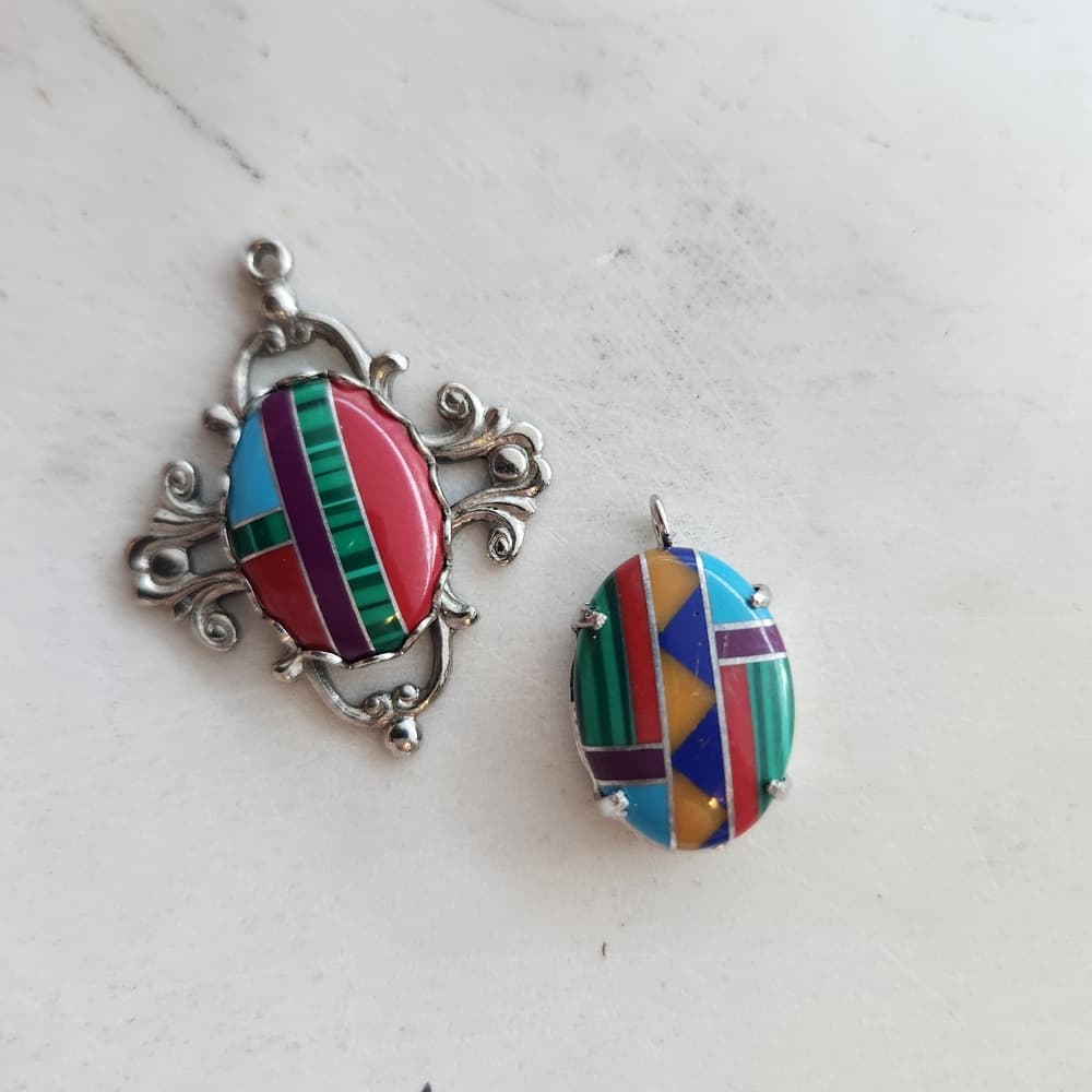 Southwestern Style Geometric Oval Stone Inlay Pendants Silver Tone - Thumbnail 2
