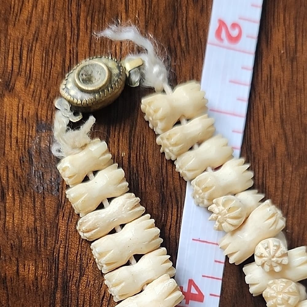 Vintage Carved Cream Bovine Bone Graduated Floral Necklace - Thumbnail 4