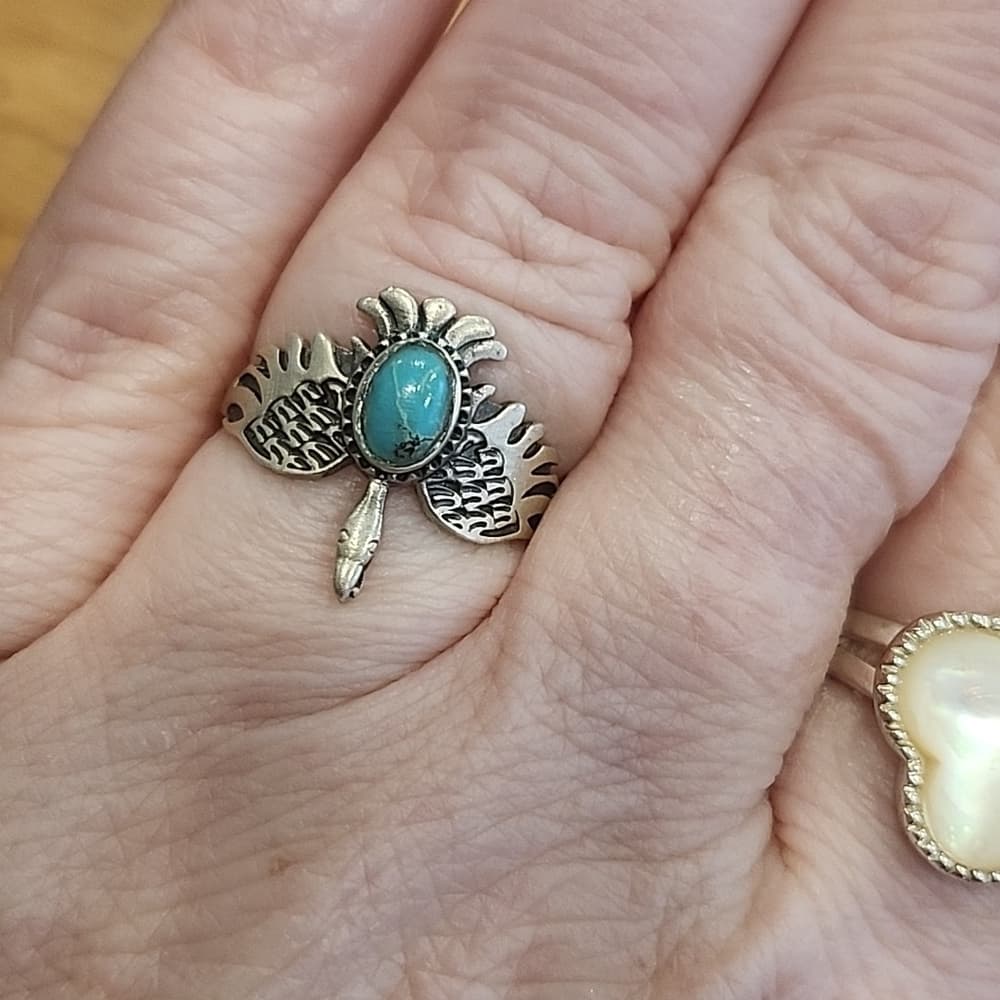 New- Sterling Silver And Oval Turquoise Thunderbird Desin Size 7.25 - Thumbnail 3