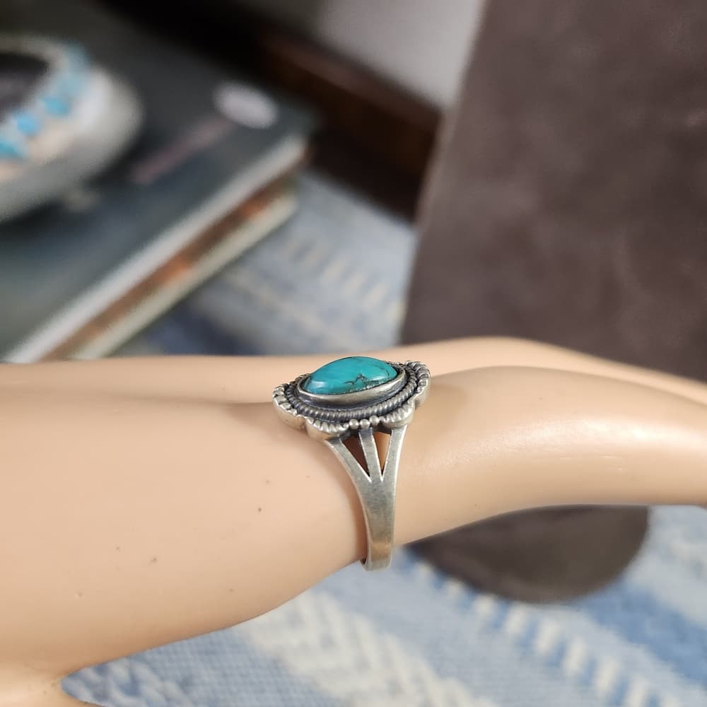 New - Oval Turquiose Native Style Hand Made Sterling Silver Size 7 Ring - Thumbnail 3